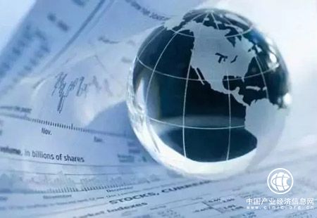 綜述：國(guó)際機(jī)構(gòu)給中國(guó)經(jīng)濟(jì)投“信任票”