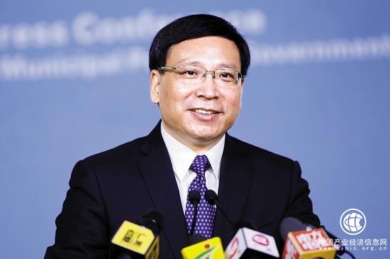 陳如桂任深圳市人民政府副市長(zhǎng)、代理市長(zhǎng)