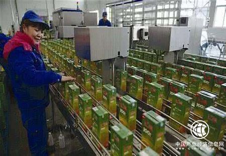 匯源果汁25年品牌建設(shè)駛?cè)肟燔?chē)道