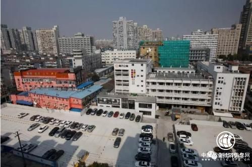 選址在城市CBD和交通便捷的地區(qū)，提出了“30分鐘生活圈”的概念的“魔方公寓”。新華社記者 方喆 攝