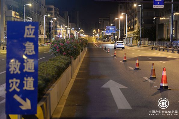 九寨溝地震｜四川省人民醫(yī)院已備好病員床位，準備好心理干預(yù)