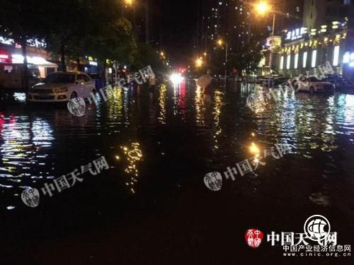 中國七省份強(qiáng)降雨持續(xù) 北京今日局地可達(dá)暴雨量級