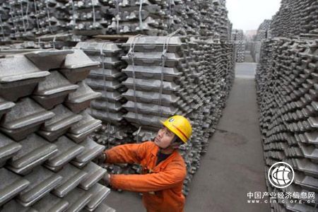 下半年國內(nèi)鉛消費(fèi)難有亮點(diǎn) 鉛價存回落風(fēng)險