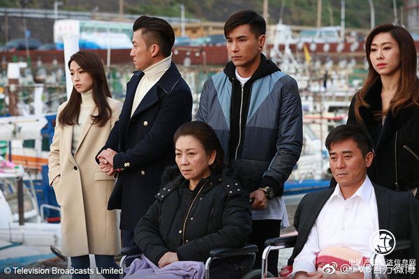 《教父》的浮華表面下，是《宮心計》的幼稚內核 