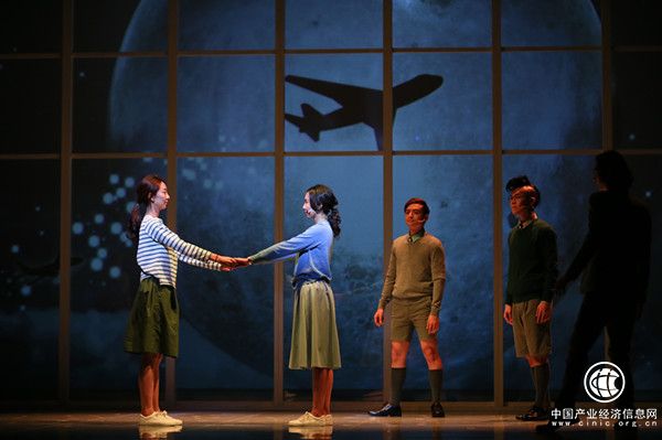 這可能是近三年，林奕華“最好懂”的戲