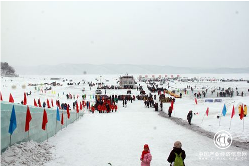 《黑龍江省冰雪產(chǎn)業(yè)標(biāo)準(zhǔn)體系》將于11月份公開(kāi)