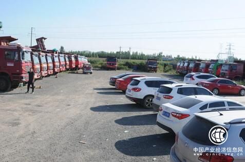 百姓網(wǎng)商戶：愛吃虧還怎么做貨車生意？先富帶后富的唐山車隊(duì)