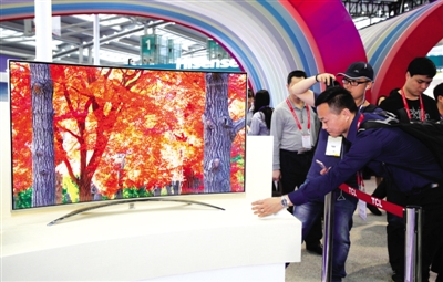 打造新引擎開(kāi)辟新陣地內(nèi)蒙古財(cái)政助力“消費(fèi)馬車(chē)”加速跑