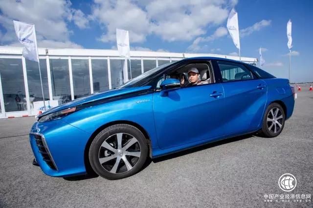 豐田在華首個(gè)加氫站落成，將在中國(guó)出售MIRAI？