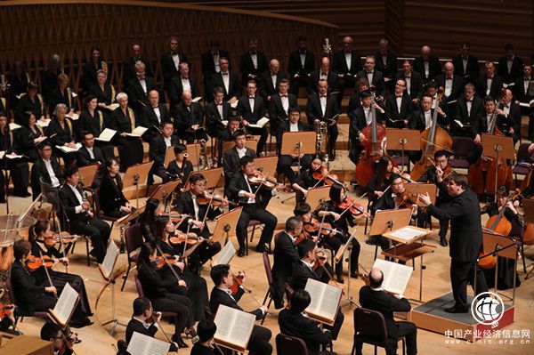 名家大團(tuán)夾擊，兩部“安魂曲”受上海樂迷追捧