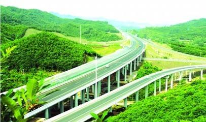 我國物流業(yè)在向低耗高效節(jié)能環(huán)保的綠色物流轉(zhuǎn)變