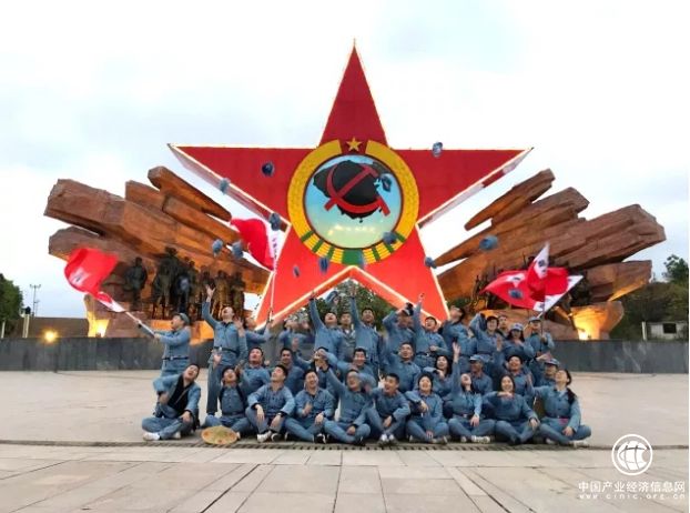 民投金服攜手呱呱車貸瑞金學(xué)習(xí)，吹響2018年新征程號(hào)角