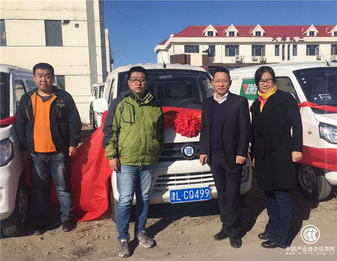 批量交車40臺！恒天新楚風攜手中國郵政，助力綠色城市物流發(fā)展，共筑藍天！