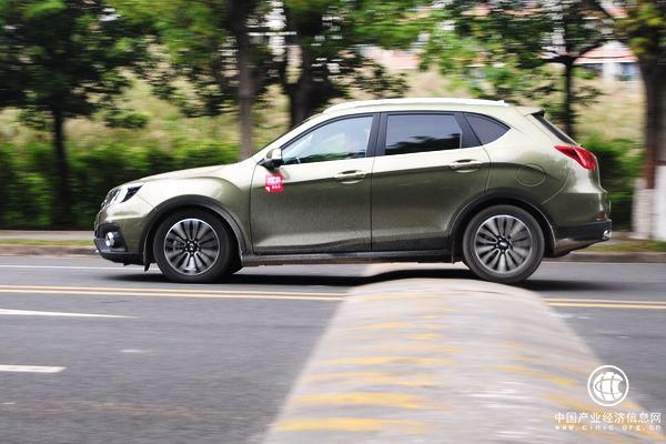 減速帶  瓜子二手車告訴你為什么到處都是