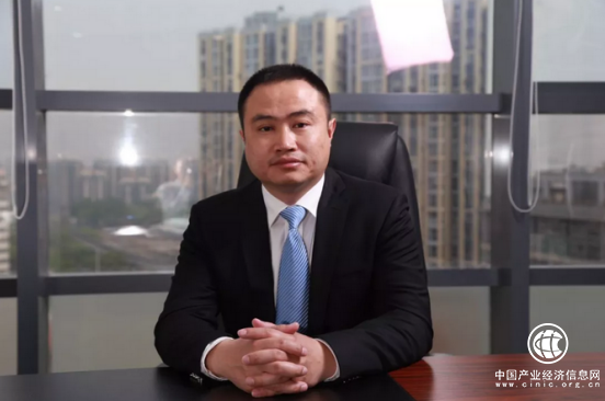 馬黎陽榮獲云南省第二屆“工業(yè)發(fā)展杰出貢獻(xiàn)獎”殊榮