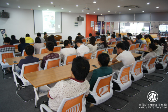 一品威客兩大孵化基地獲國(guó)家級(jí)眾創(chuàng)空間稱號(hào)  