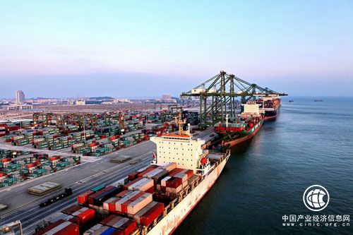 11月福建對(duì)東盟進(jìn)出口再創(chuàng)新高