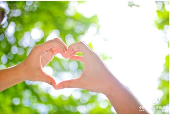 傳遞社會(huì)正能量 善林鼓勵(lì)更多人投身慈善事業(yè)