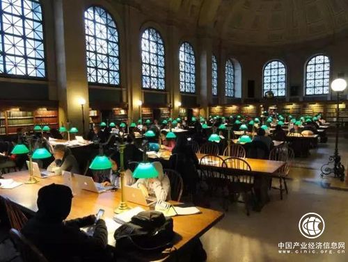 留學 or 考研？滬江給出大學畢業(yè)6大出路利弊全剖析