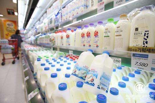 生乳新國標(biāo)推分級檢測，鼓勵業(yè)內(nèi)“養(yǎng)好牛、產(chǎn)好奶”