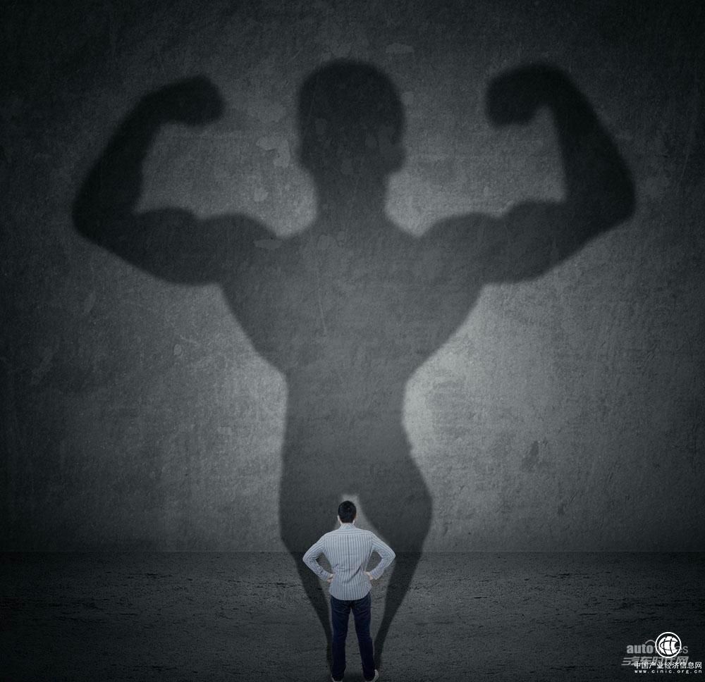 內(nèi)心強(qiáng)大、深藏不露，榮威RX8要做比榮威RX5更強(qiáng)的“強(qiáng)者”