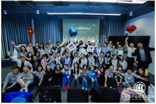 打破偏見，領(lǐng)英呼吁更多女性挑戰(zhàn)STEM領(lǐng)域工作