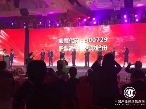 廣州家具展，樂歌人體工學(xué)溫情打造辦公健康