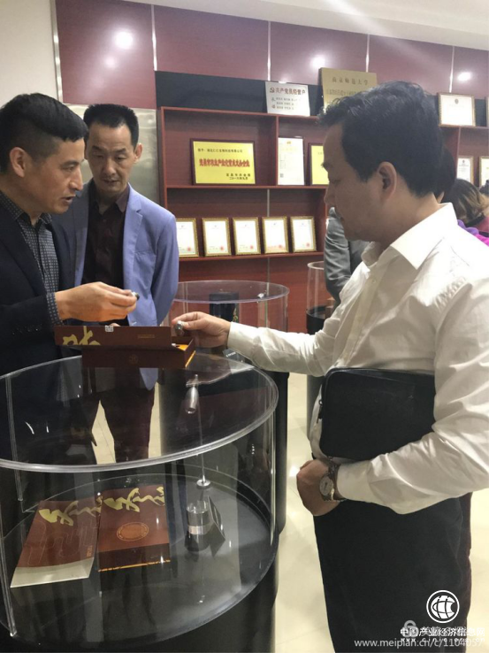 起底王文俊為實體經(jīng)濟把脈開方考察企業(yè)助力發(fā)展