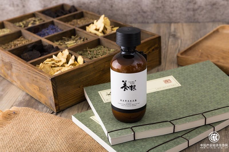 欲養(yǎng)秀發(fā)，先養(yǎng)發(fā)根