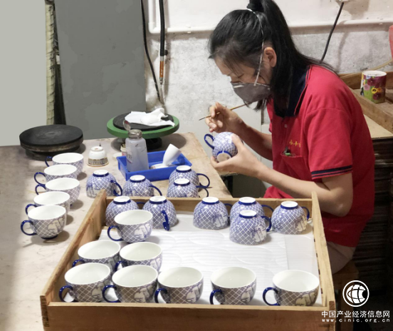 不負(fù)使命，跨越速運(yùn)護(hù)航博鰲國(guó)宴用瓷