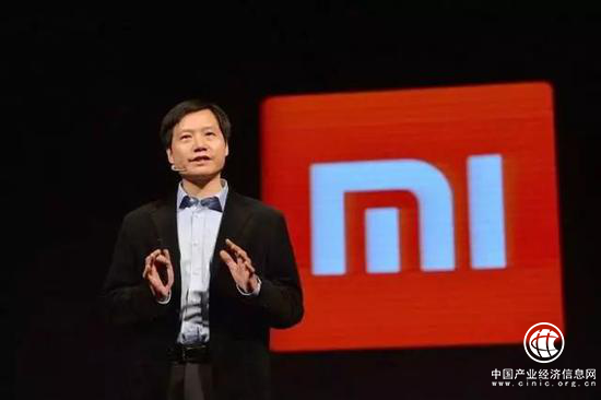 雷軍5%又火了，那讓他10分鐘決定投資的裝小蜜是誰？