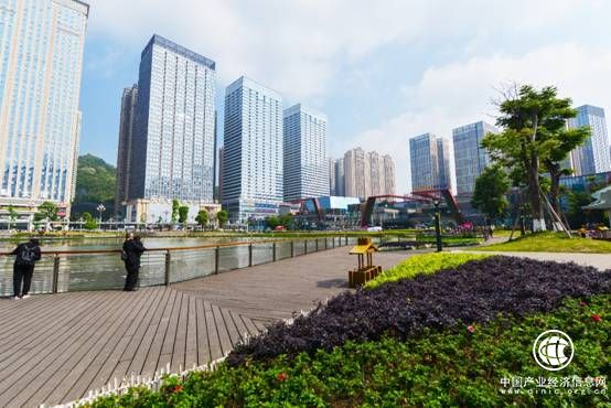 以民生的視角和“人民的名義”，為“亞洲超級(jí)大盤”花果園正名