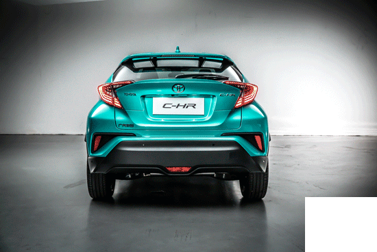 定義潮流 時(shí)裝翹楚如何看豐田C-HR設(shè)計(jì)