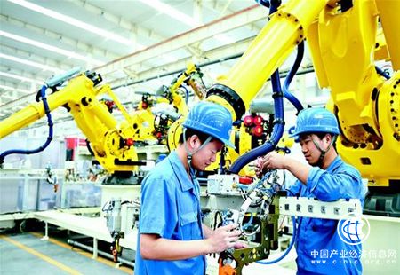 挺起中國(guó)工業(yè)“脊梁”——“十三五”裝備工業(yè)有力支撐制造強(qiáng)國(guó)建設(shè)