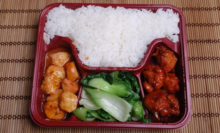 外賣大數(shù)據(jù)：簡餐、蓋澆飯類受熱捧平臺公示餐品能量