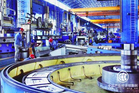 堅持創(chuàng)新引領(lǐng) 以智能制造推動制造強國建設