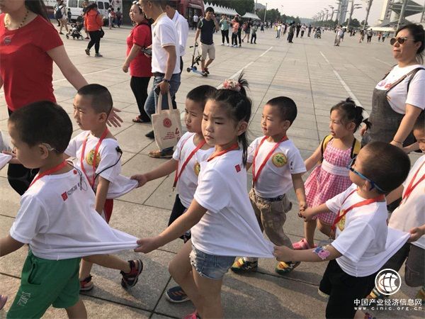 聽見你的心聲：關(guān)愛陪伴聽障兒童，美麗北京一日游公益活動