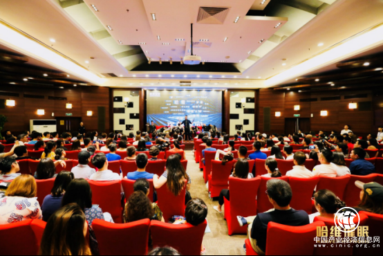 不知道什么是催眠術(shù)？哈維老師喊你來(lái)看《盜夢(mèng)空間》