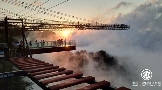 世界杯德國隊淘汰別去“天臺” 到重慶景區(qū)奧陶紀“跳天臺”試試