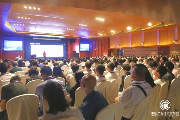 社區(qū)半徑攜手阿里釘釘，將為物業(yè)公司提供智慧社區(qū)融合服務(wù)方案