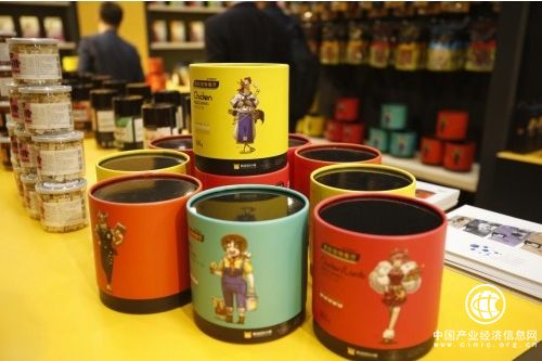 瘋狂小狗寵物食品:以人類食品安全標(biāo)準(zhǔn)研制健康狗糧