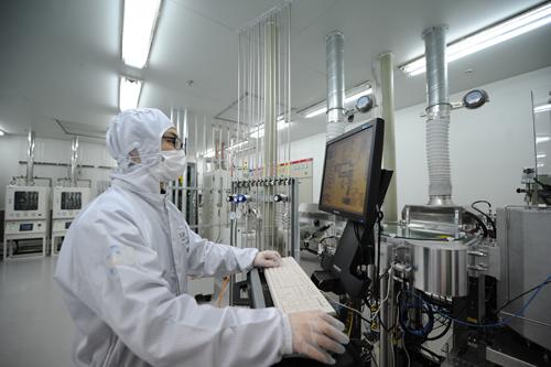 電子信息業(yè)：主動(dòng)應(yīng)對(duì)疫情引發(fā)的供應(yīng)鏈風(fēng)險(xiǎn)