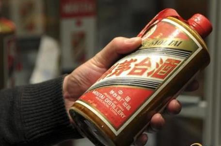 茅臺(tái)放棄國(guó)酒商標(biāo)申請(qǐng) 向國(guó)家商標(biāo)評(píng)審委員會(huì)致歉