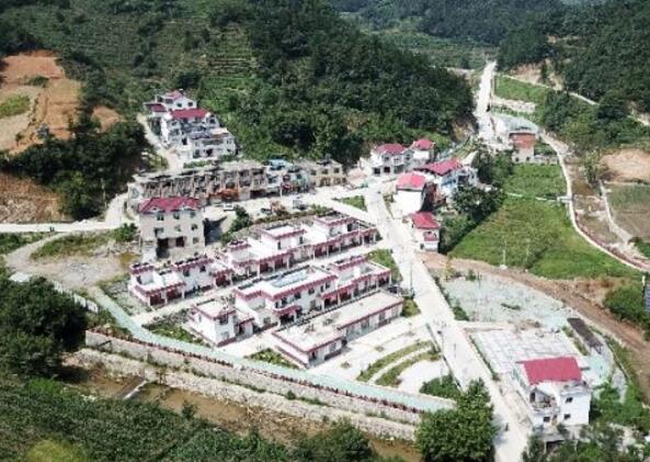 中國石化在安徽岳西縣、潁上縣扶貧紀(jì)實