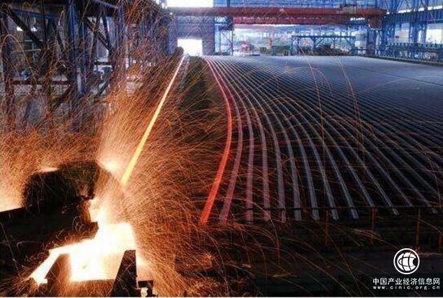 武鋼自主研發(fā)“淬火軌”運了800噸到東南亞鋪鐵路