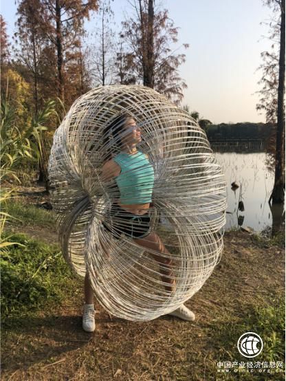 眾多外媒報(bào)道：中國女孩盛雪打破吉尼斯世界紀(jì)錄，讓外國人驚嘆不已