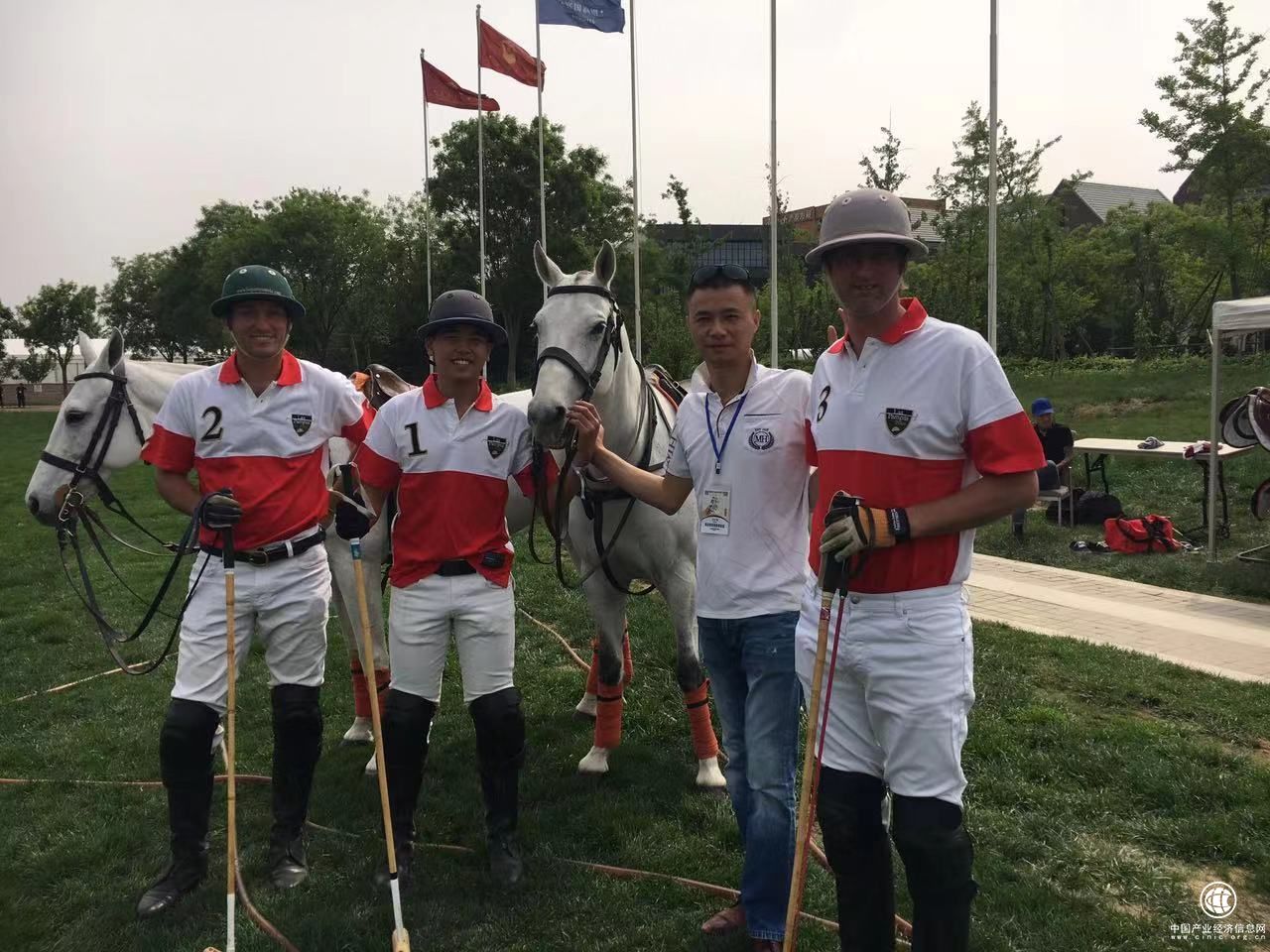 奧倫馬具秦書輪：伴隨中國(guó)馬術(shù)運(yùn)動(dòng)的成長(zhǎng)是一種幸福！