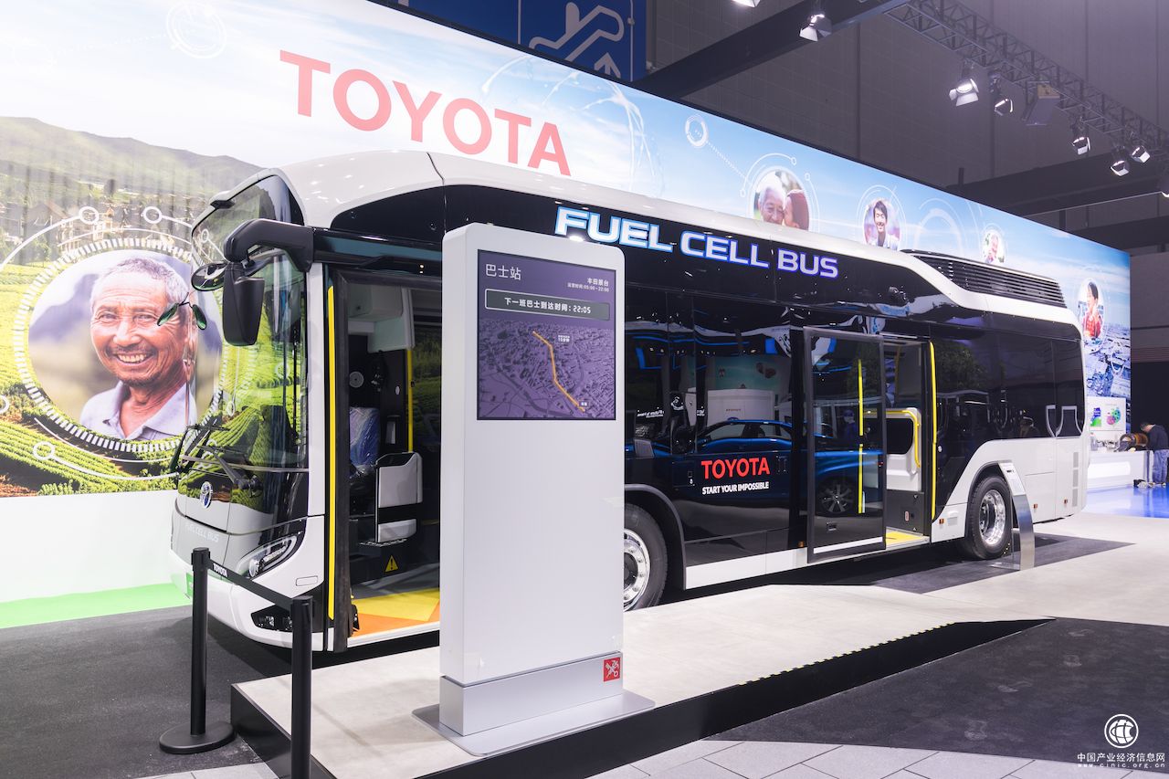 燃料電池巴士SORA