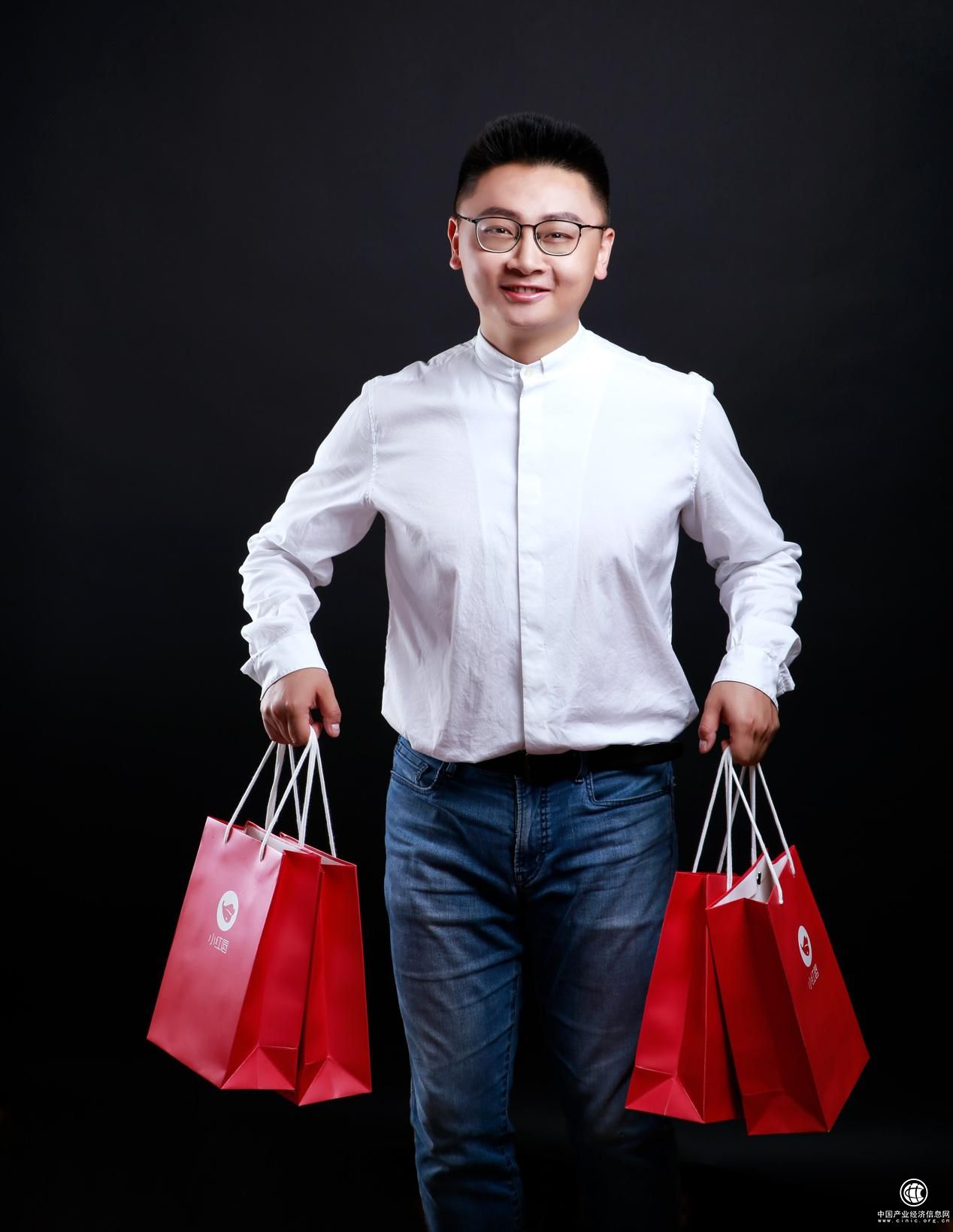 小紅唇姜志熹：一條龍服務(wù)助力女性實(shí)現(xiàn)人生價(jià)值