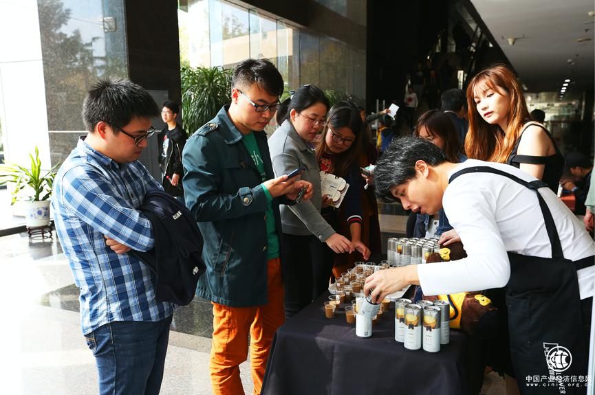 猩便利攜手麥隆咖啡 打造白領(lǐng)咖啡消費新模式